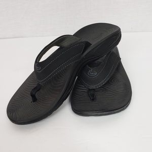 EC Chaco size 6 Black Thong Flip Flop Sandals